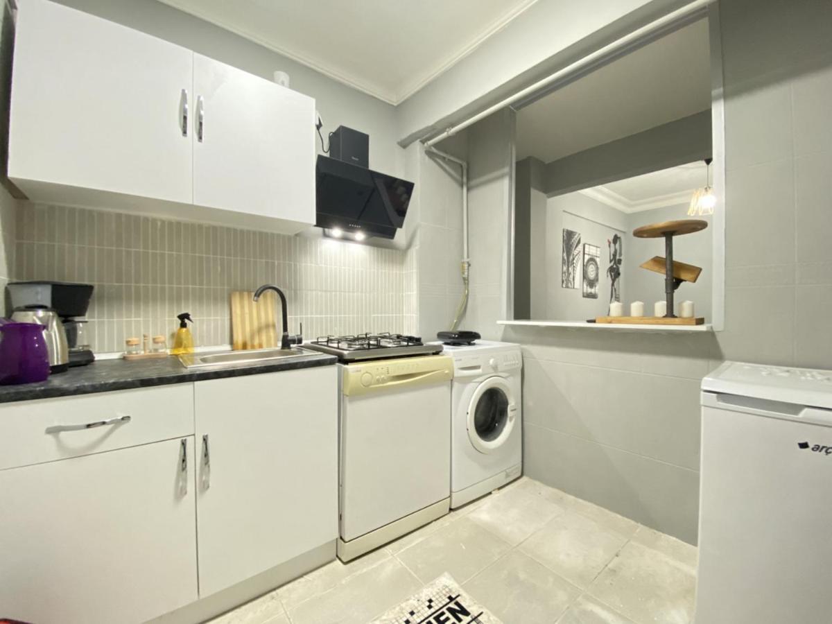 Charming Flat With Balcony In Sinanpasa Besiktas Leilighet Istanbul Eksteriør bilde