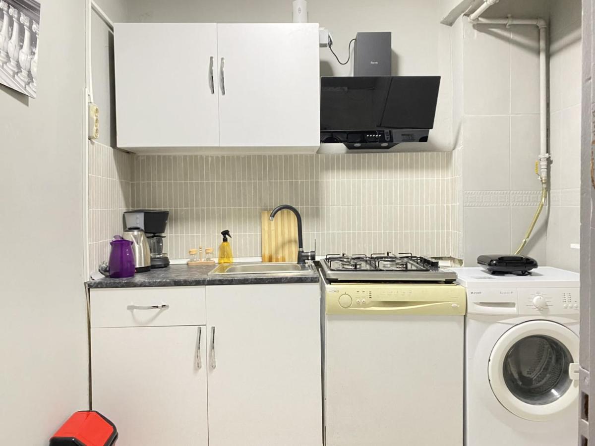 Charming Flat With Balcony In Sinanpasa Besiktas Leilighet Istanbul Eksteriør bilde